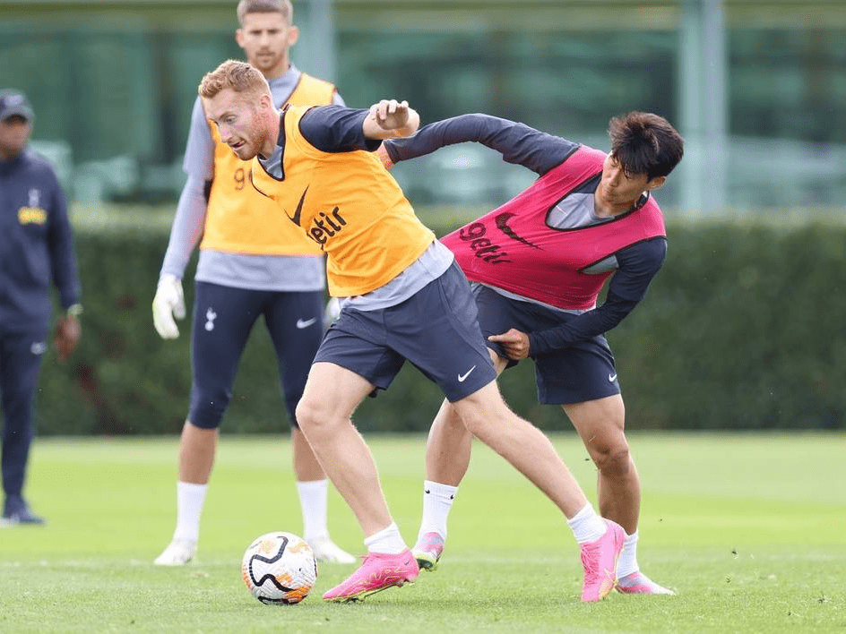 意杯半场：贝内德扎克、罗破门，博洛尼亚1-1帕尔马