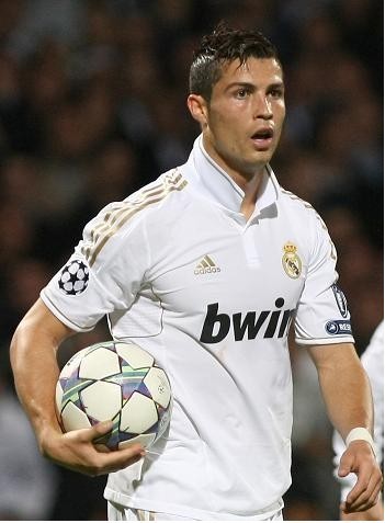 姆巴佩圣马梅斯上演双响 阿隆索率皇马重拾信心