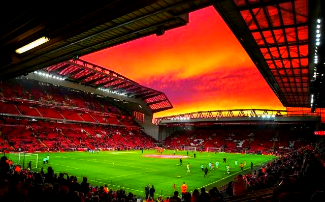 费内巴切门将利瓦科维奇自租借加盟赫罗纳以来，还没...（租借转投赫罗纳后，费内巴切门将利瓦科维奇至今仍未…）