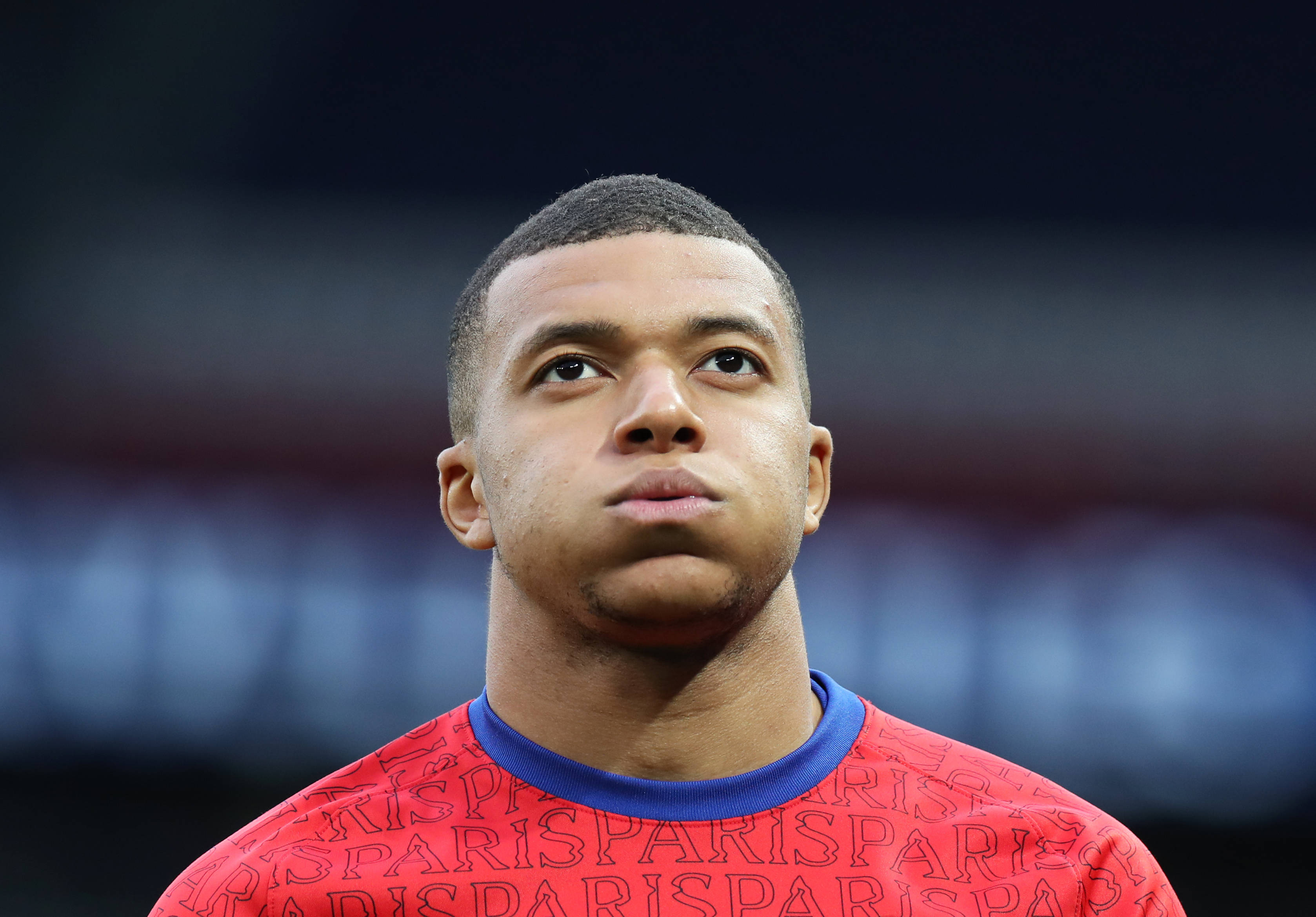 罗德里戈：我们正处在艰难的时期，但全队都支持主教练（罗德里戈：处境艰难，但我们全队力挺主帅）