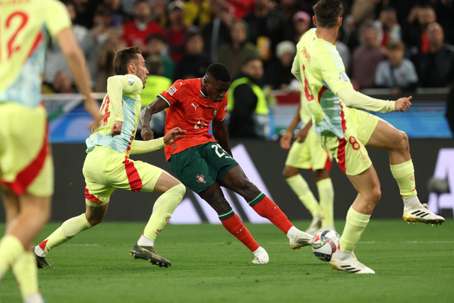 国足阵容进行大幅调整（国足阵容迎来重大变动）