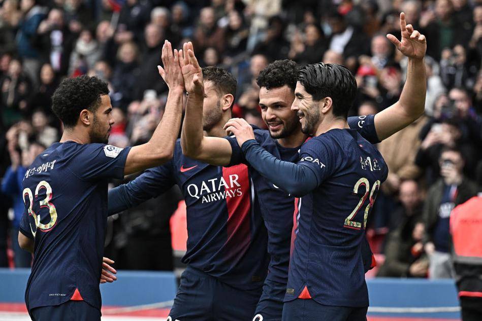 日职联前瞻：新潟天鹅提前降级，柏太阳神仍在为争冠努力