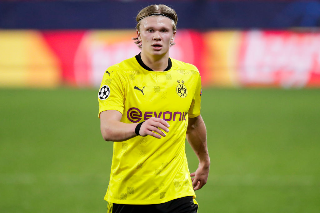 中足联：中超国内球员年薪上限500万元，外援年薪封顶300万欧元（中足联明确薪资帽：中超本土球员年薪不超500万元，外援上限300万欧元）