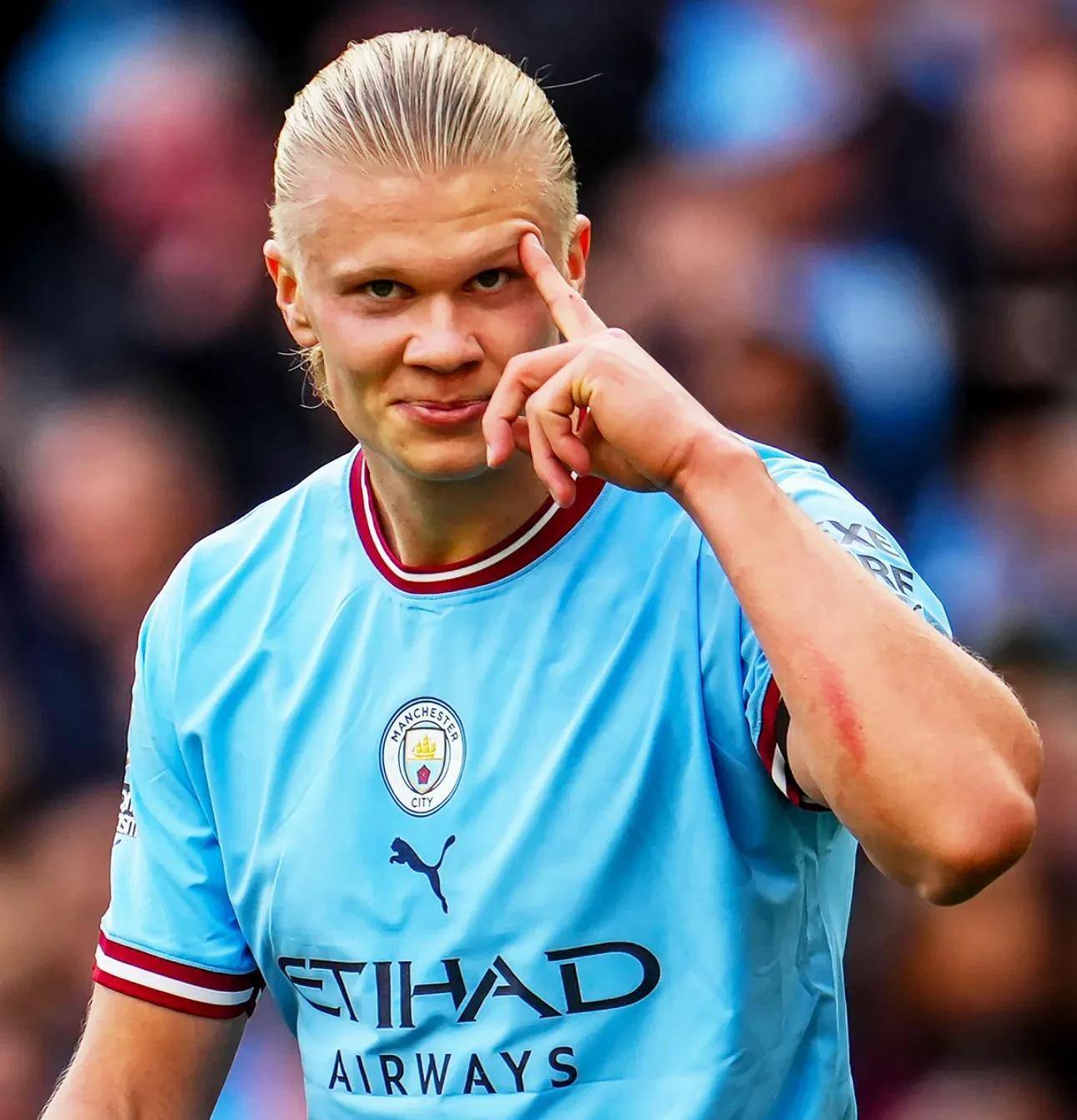 中场核心连续送出致命直塞