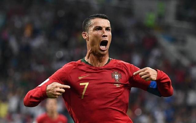 尹鸿博：明天是我生涯最后一场中超，因伤不得不做出退役选择（尹鸿博因伤宣布退役：明日迎来中超生涯最后一战）