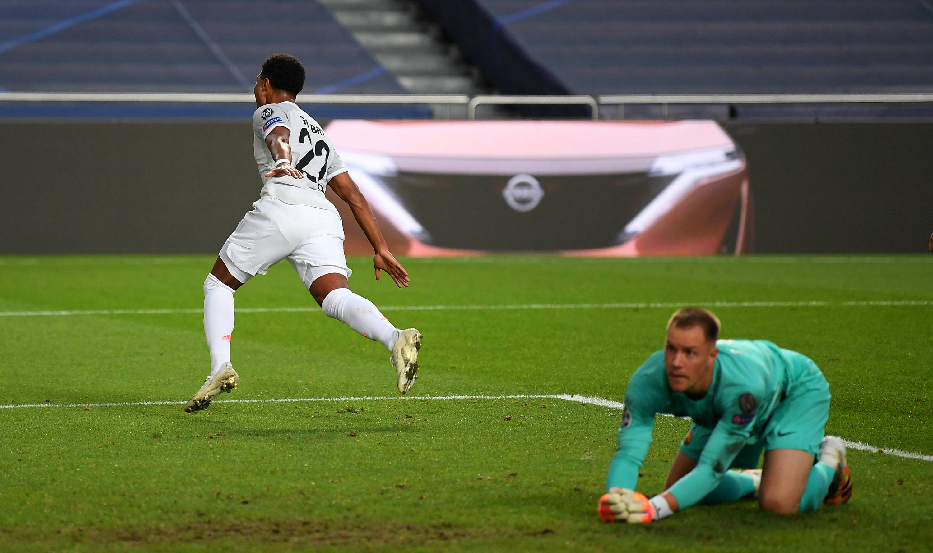 今天是北京时间2025年12月08日星期一,欢迎收看早报！