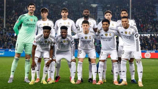 迈阿密国际4-0辛辛那提晋级四强，梅西助攻戴帽+头球破门，阿连德双响（国际迈阿密4-0横扫辛辛那提闯入四强：梅西三助+头球建功，阿连德梅开二度）