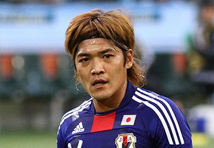 比肩东契奇！弗拉格35分追平独行侠近15年新秀最高分（弗拉格轰35分追平独行侠近15年新秀纪录，与东契奇比肩）